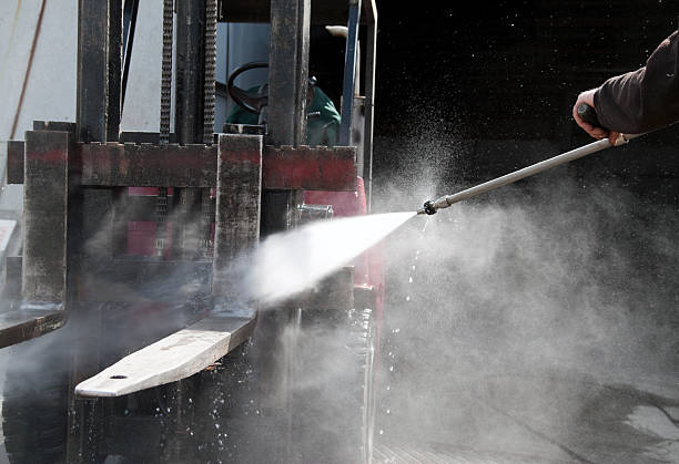 Best Deck Cleaning Services  in Ruston, WA